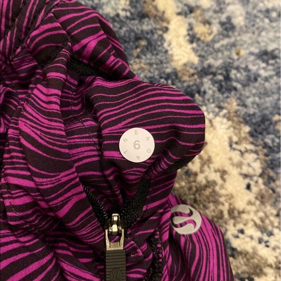 Lululemon Double Time Short - Picture 9 of 12